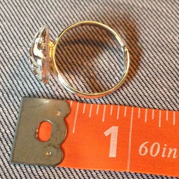 (D1) Pretty Ring - Picture 3 of 4